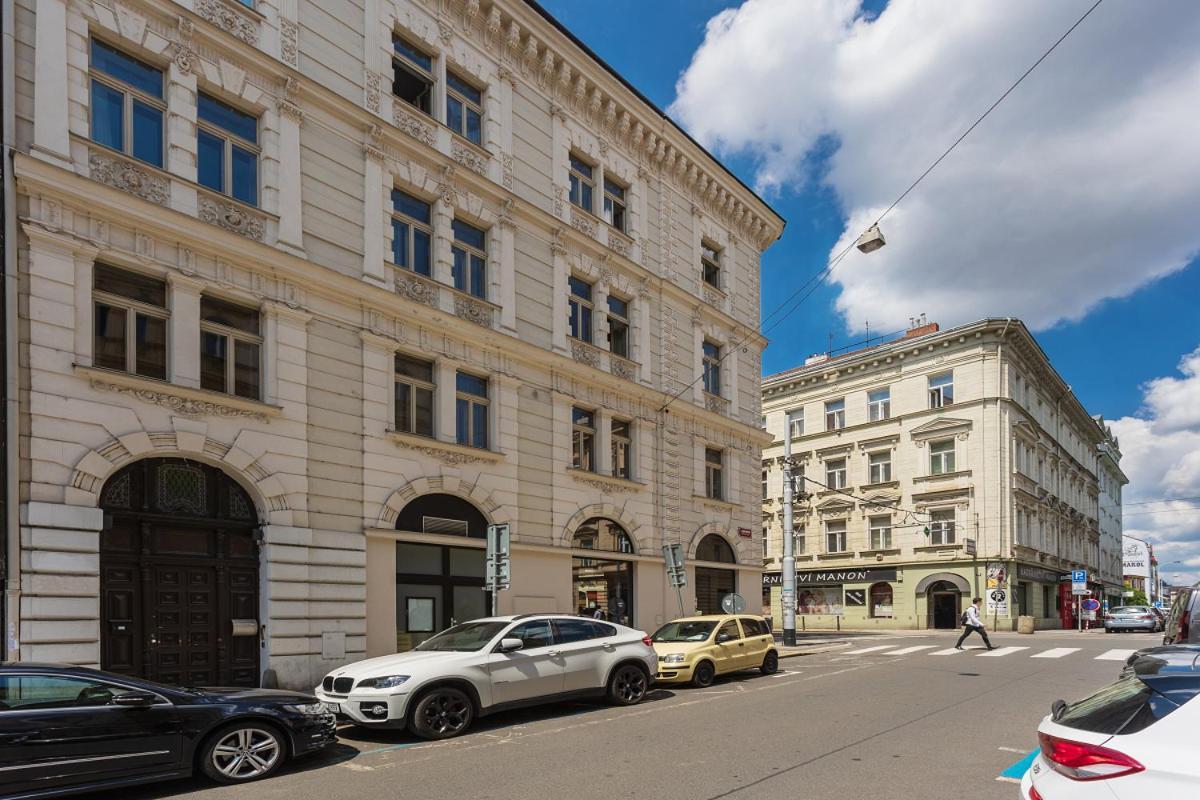 Modern Apartments Close To River Prága Kültér fotó